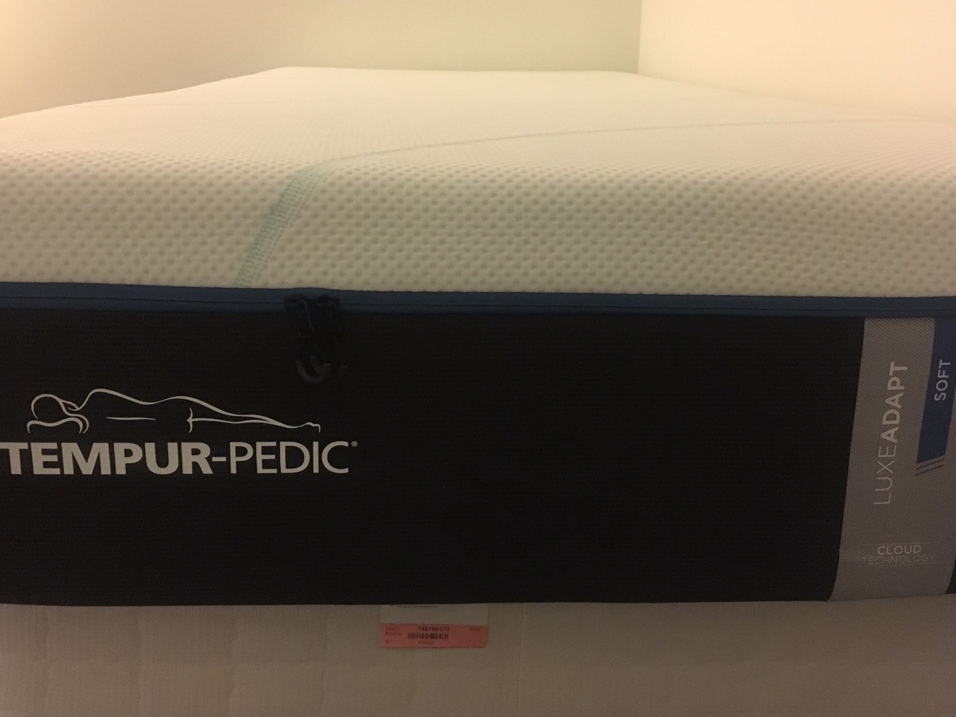 Twin Tempur-Pedic mattress