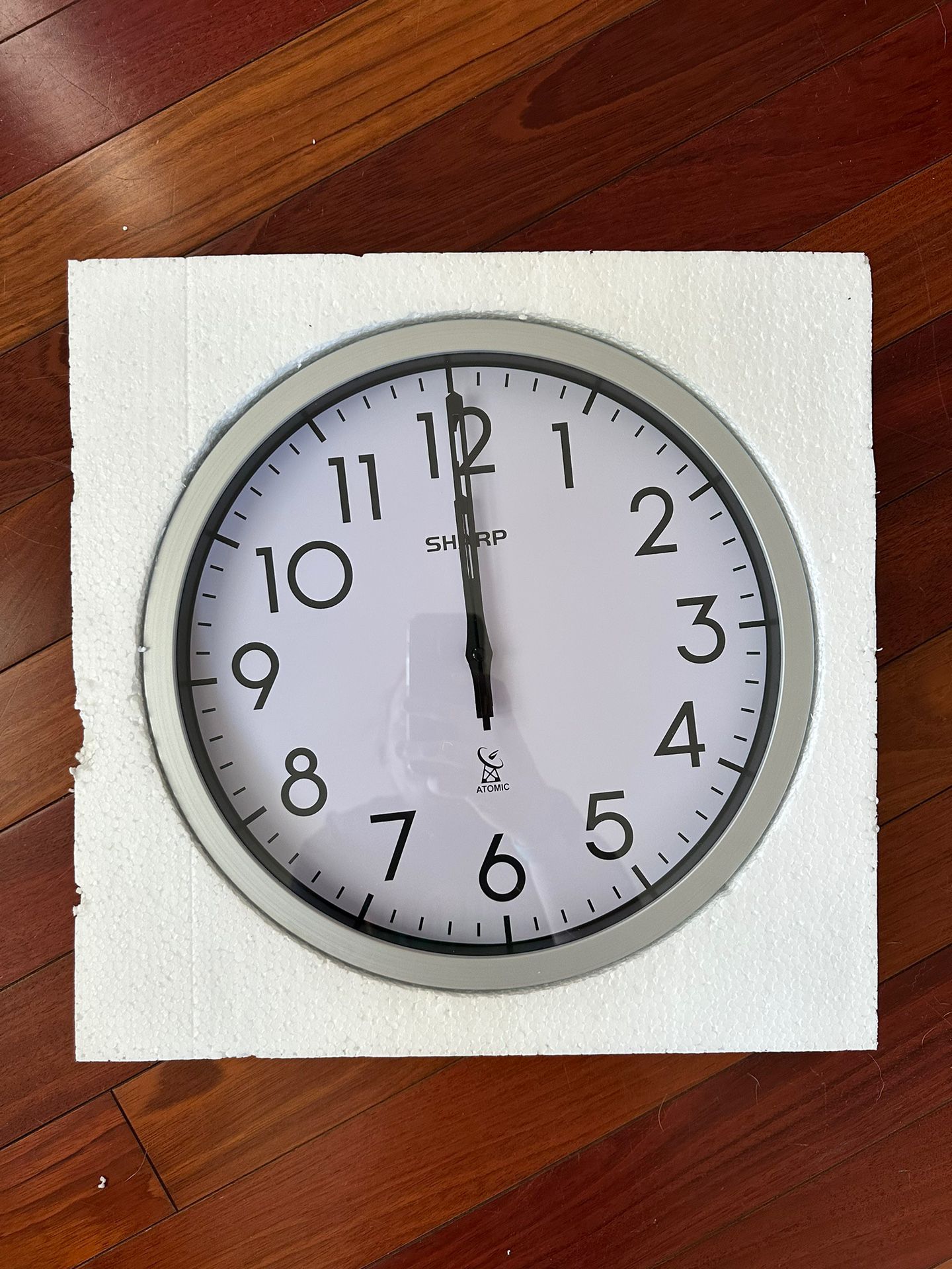 Atomic Wall Clock - BRAND NEW