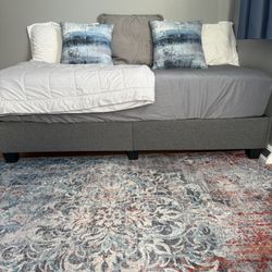 Twin Size Platform Day Bed