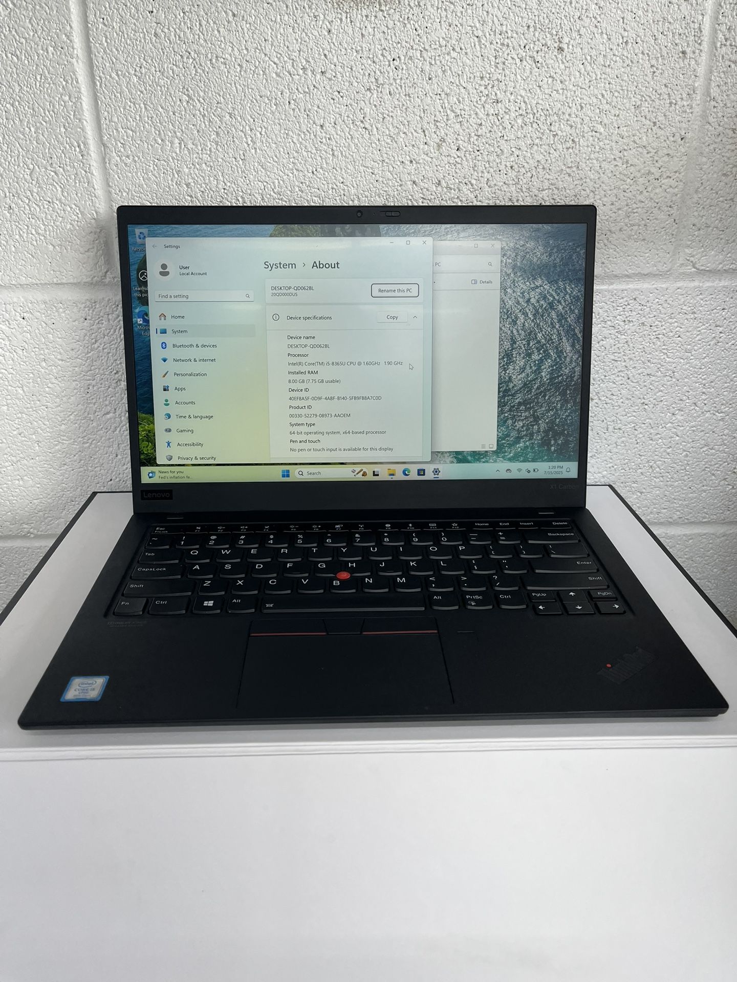 Lenovo ThinkPad X1 Carbon Intel Core i5 8th Gen 8GB RAM 256 GB SSD Laptop