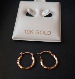 10k gold earrings