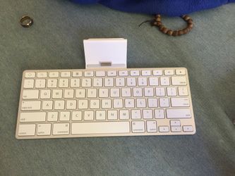 Brand new keyboard dock for IPad.