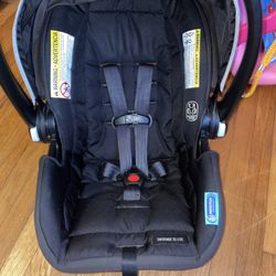 Graco Car Seat& Base