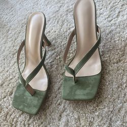 Kitten Sandal Heels M