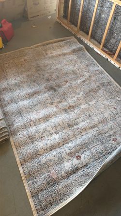 Medium Area Rug with Floral Pattern