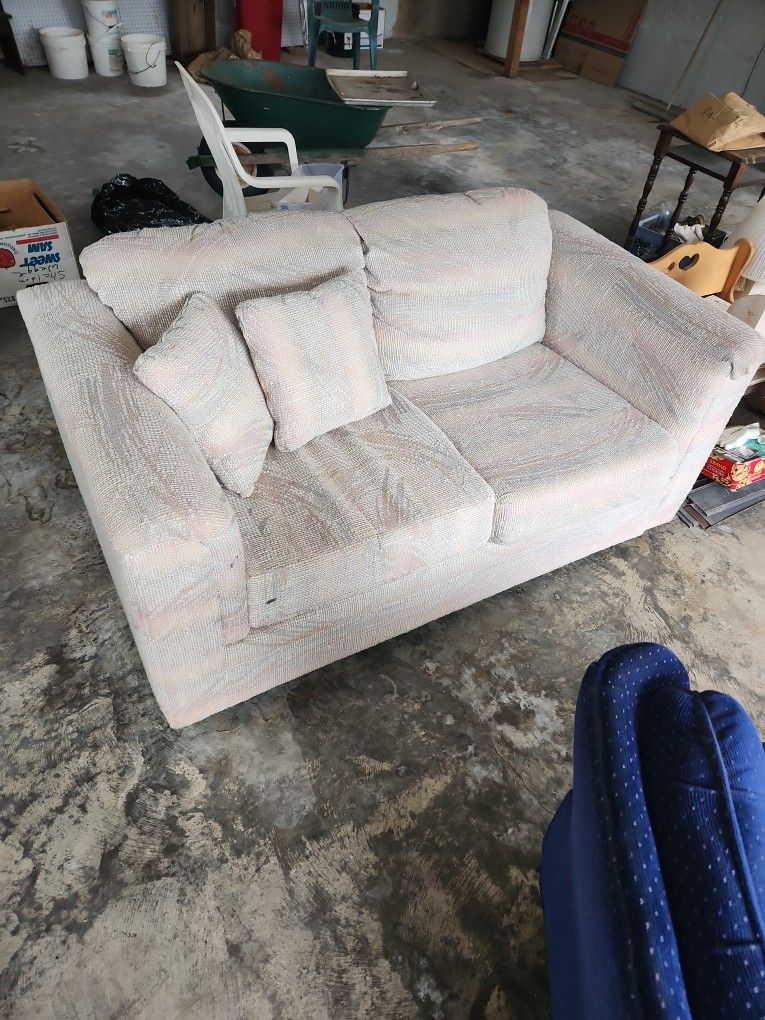 Love Seat Free