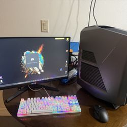 Alienware Aurora R7 Gaming PC Setup