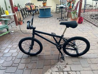 Mongoose 20” BMX Freestyle Bike – Matte Black – Rides Great – Ready to Ride