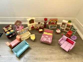 Collectible Fisher Price Loving Family Dollhouse Accessories