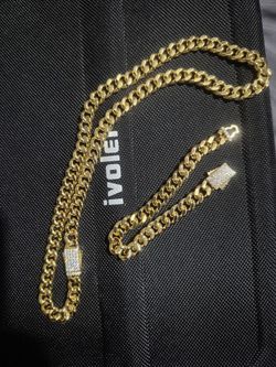 Cadena y brazalete bañado en oro de 14 k laminado