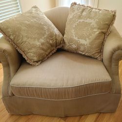 Bernhardt Sofa Wide Armchair In Excellent Condition