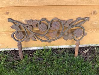 Cast Iron garden border panel - rose and leaf scroll design