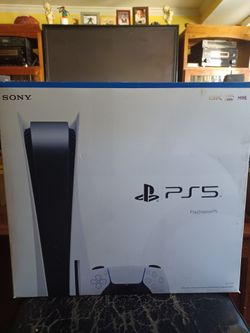 PS5 DISC SYSTEM WITH 2 CONTROLLERS $600 FINAL PRICE READ DESCRIPTION AND SEE ALL PICTURES