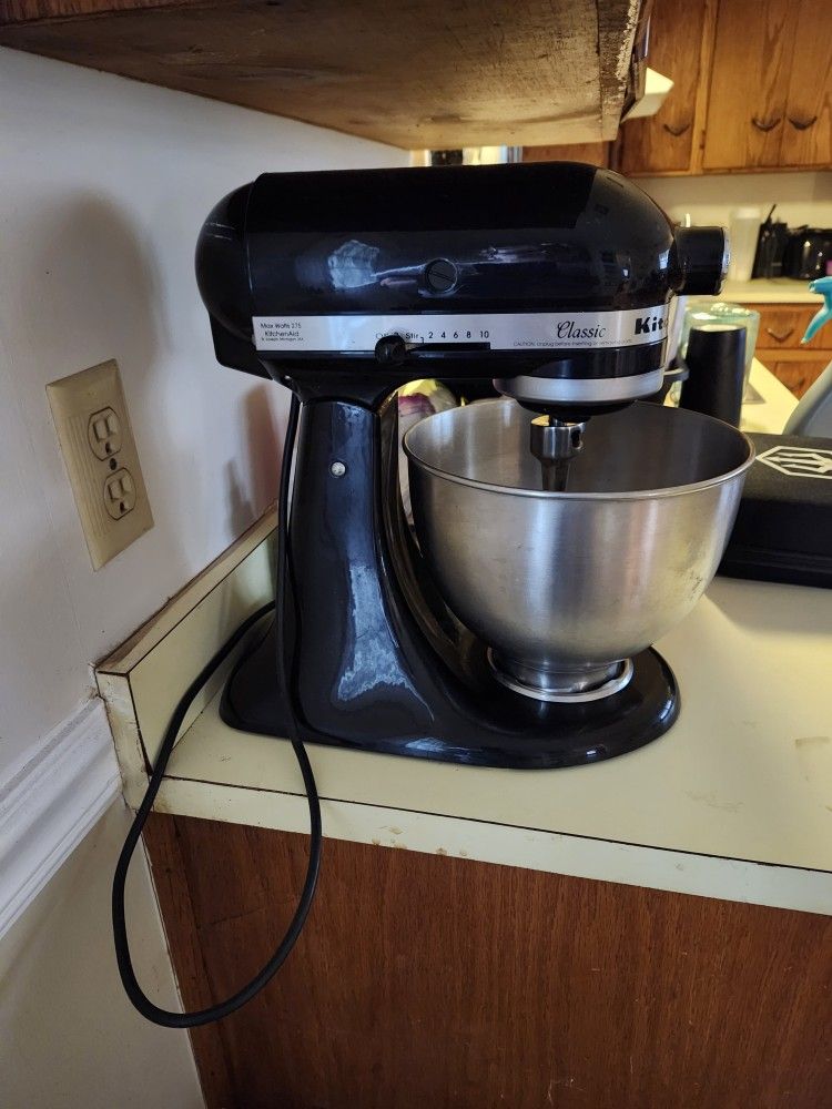 KITCHENAID MIXER