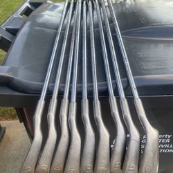 Ping Irons & Ping G5 Bag