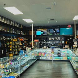Smoke Shop for Sale – Prime East Phoenix Location