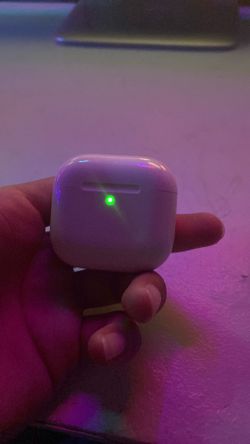 Apple AirPod 4’s