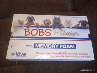 Bob's memory foam ahoes size 11