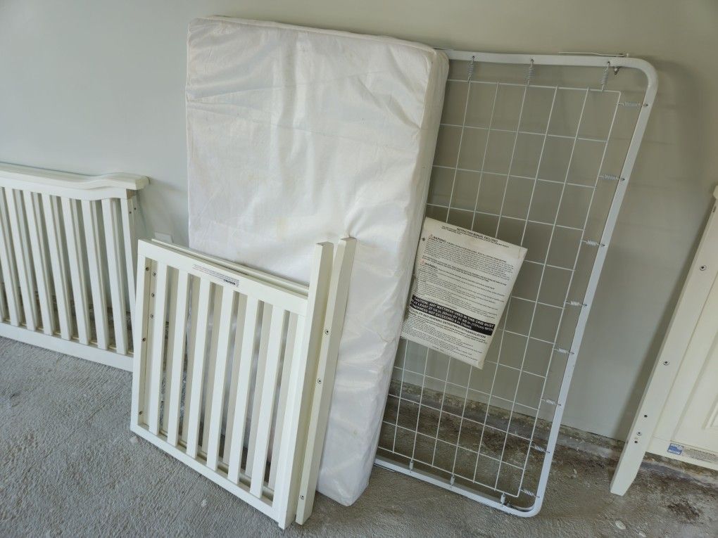 Berkeley Cloud Crib