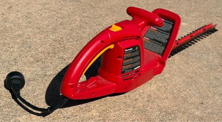 Homelite UT44110 HEDGE TRIMMER
