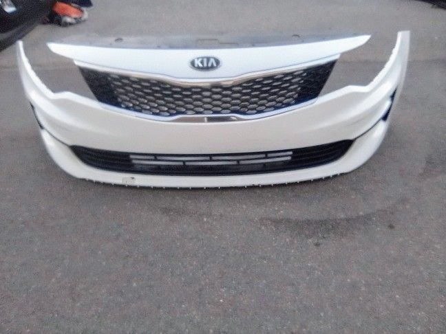 2016-2018 Kia Optima Complete Front Bumper With All The Accessories Oem.