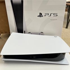 PlayStation 5 PS5 Console Disc Version in Box F1J1