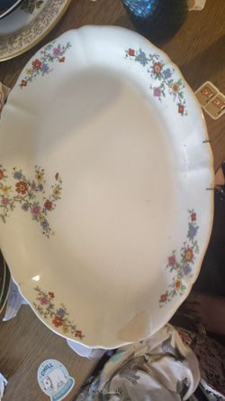 Vintage oval serving platter,