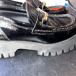 Princess Polly Chunky Loafers – Size 6 – $25 