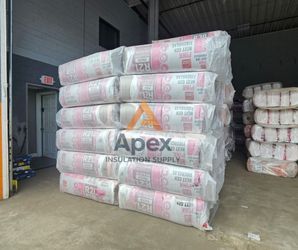 Owens Corning R21 Faced Fiberglass Insulation 67.81 SQ FT