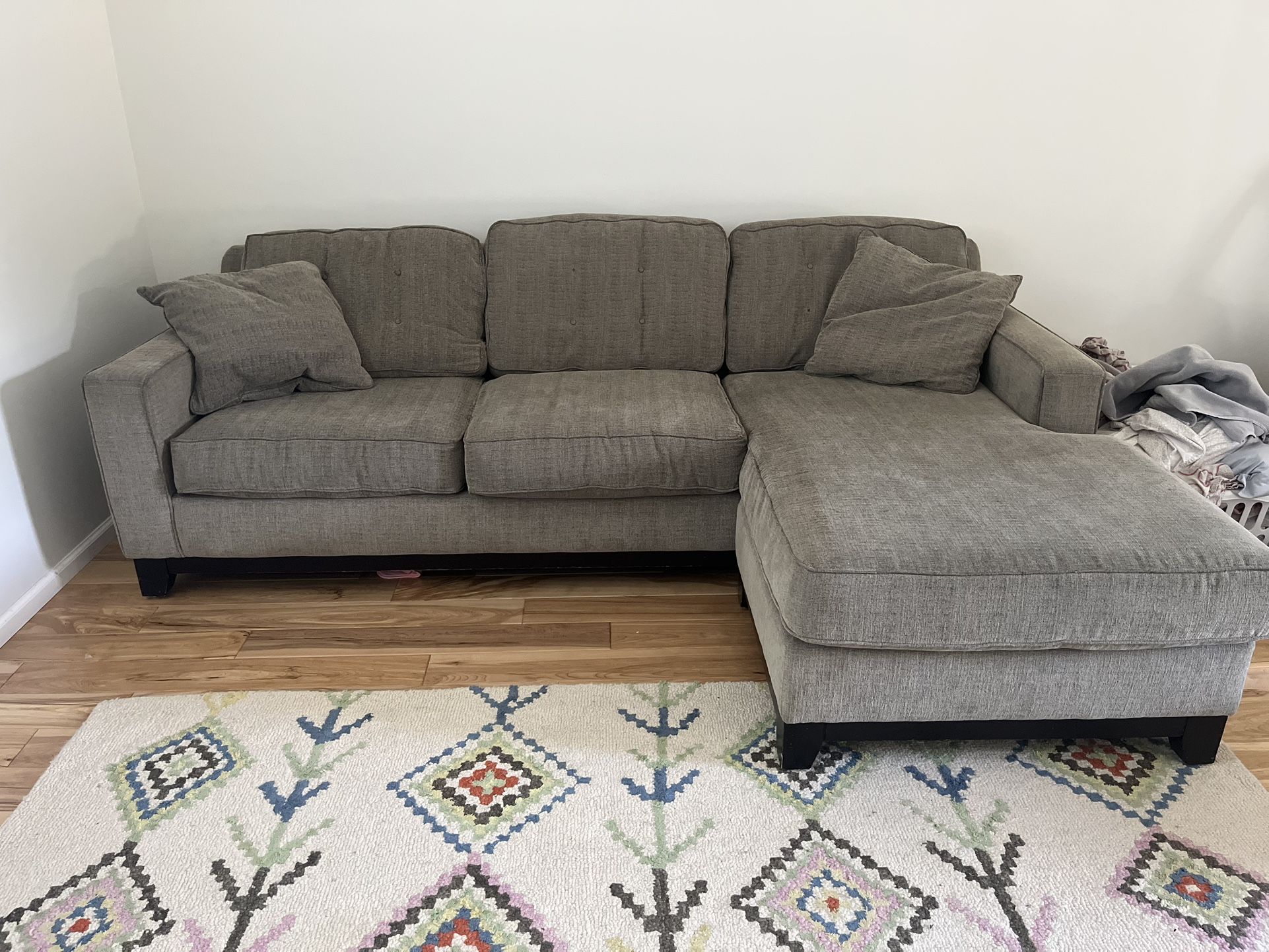 Comfy Gray Sectional Sofa in Good Condition!