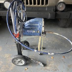 Graco Magnum PRO-X7 In good condition Price is $370