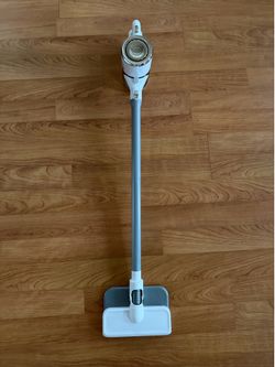 Almost New Cordless Vacuum + Mop – Super Lightweight