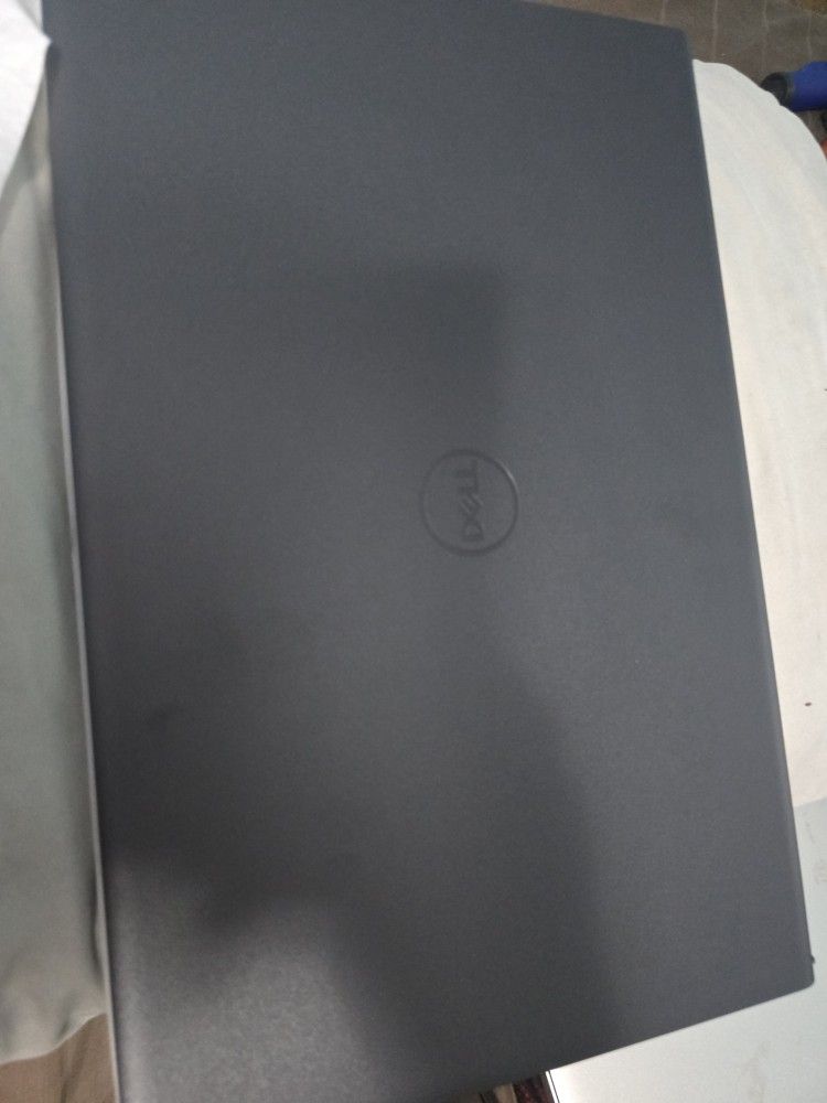 Inspiron 15 3530
