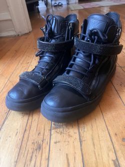 Giuseppe zip ups