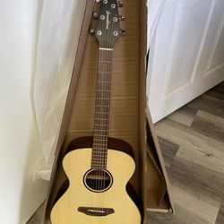 Left Handed Acoustic Guitar - New Breedlove