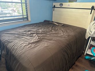 bed with bedframe