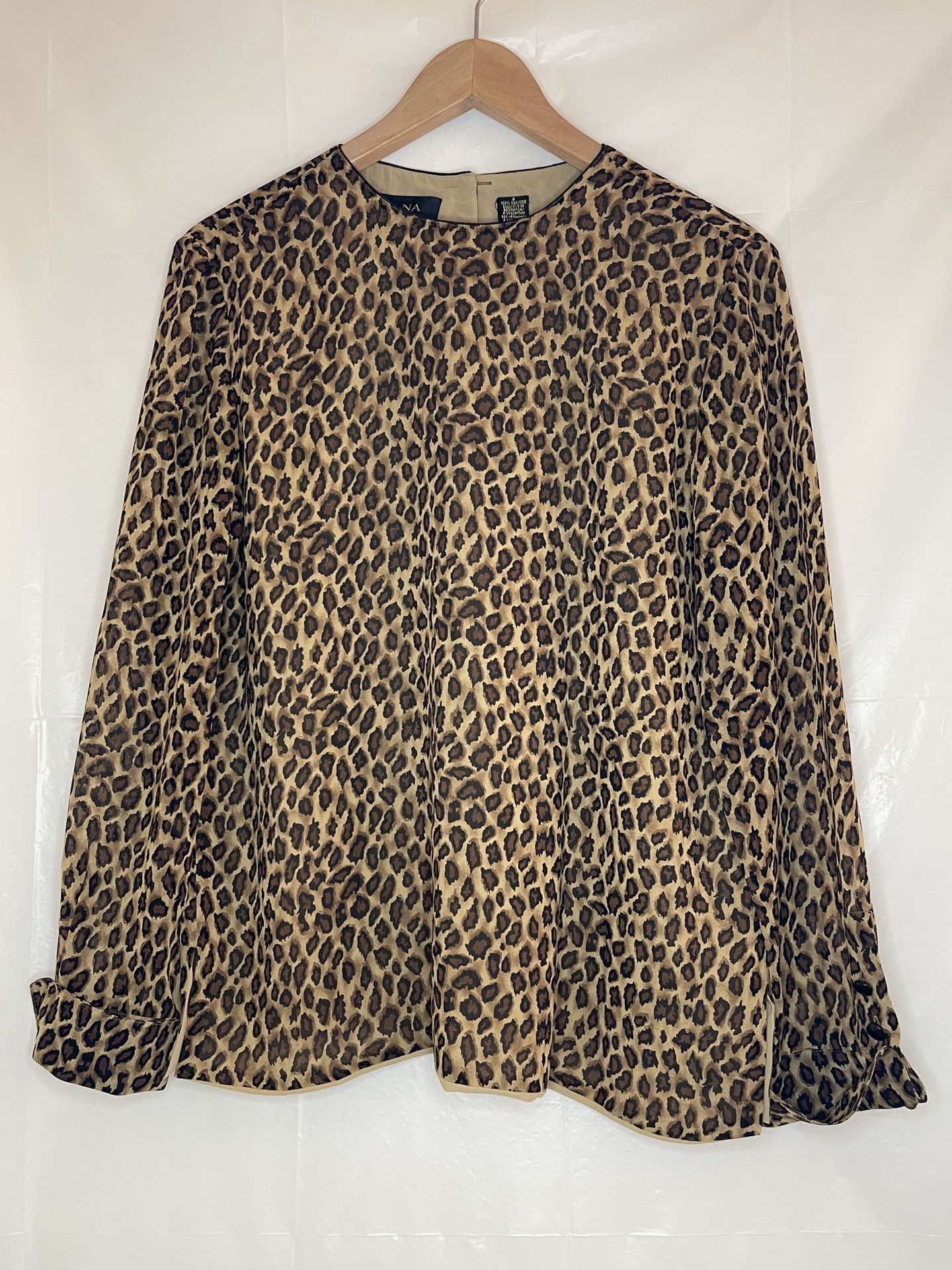 ๐100% Silk Button Back Leopard Print LS Blouse Wmns M Top Sz 8