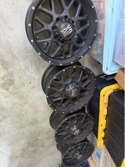 20x9 XD Series Black Truck Rims