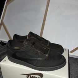 Travis Scott Jordan 1 Low 