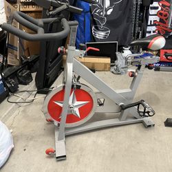 Sunny Health Fitness Bike