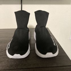 Womens Sneakers Size 6
