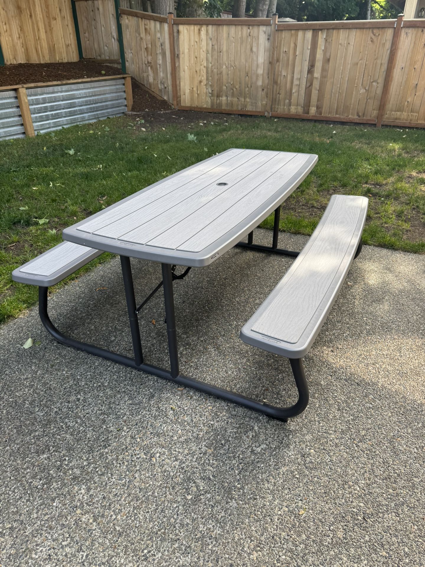 Collapsing Picnic Table