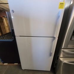 GE Refrigerator 