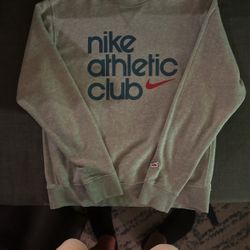 Nike sweatshirt 