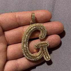 Gold Diamond Pendant 