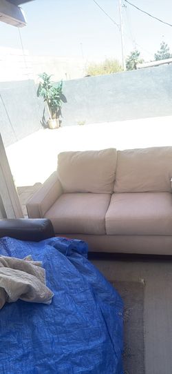 Sofa love seat 🩷
