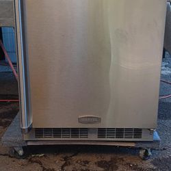 Marvel Outdoor Refrigerator Model MO24RAS