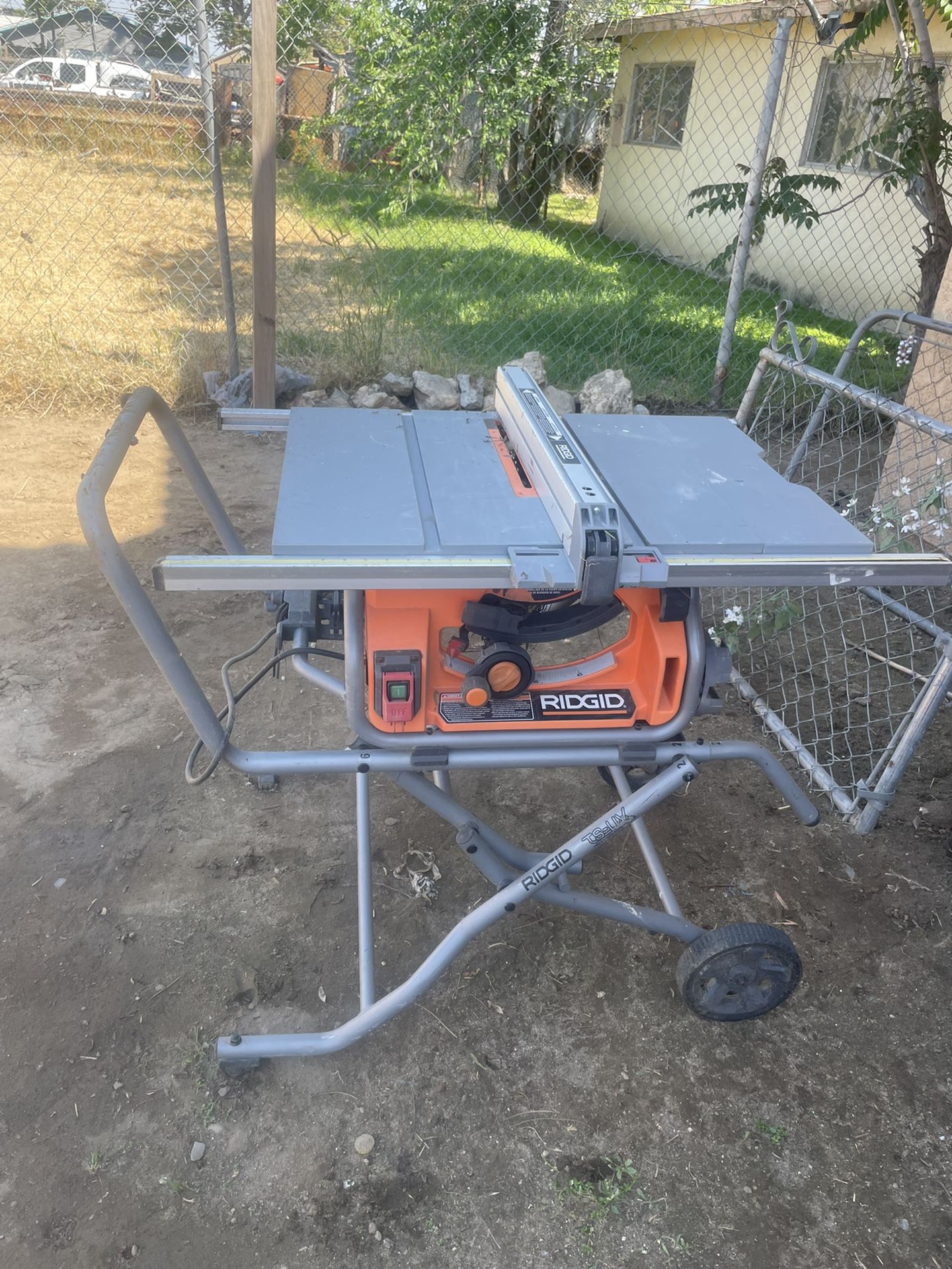 Ridget 10” Table Saw With Stand