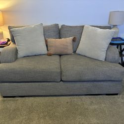 Couch-Love Seat