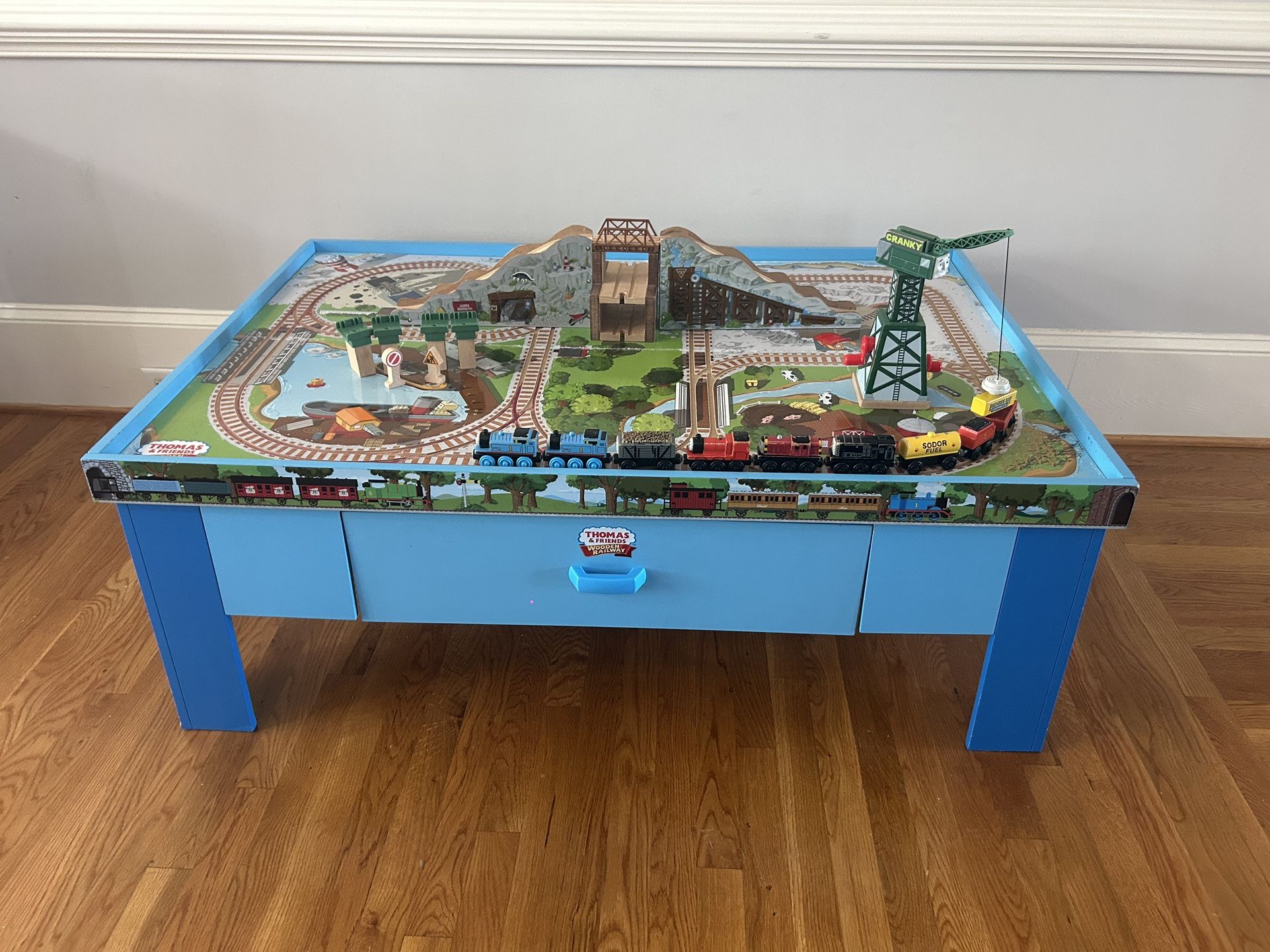 Thomas & Friends Train Table, engines and tracks